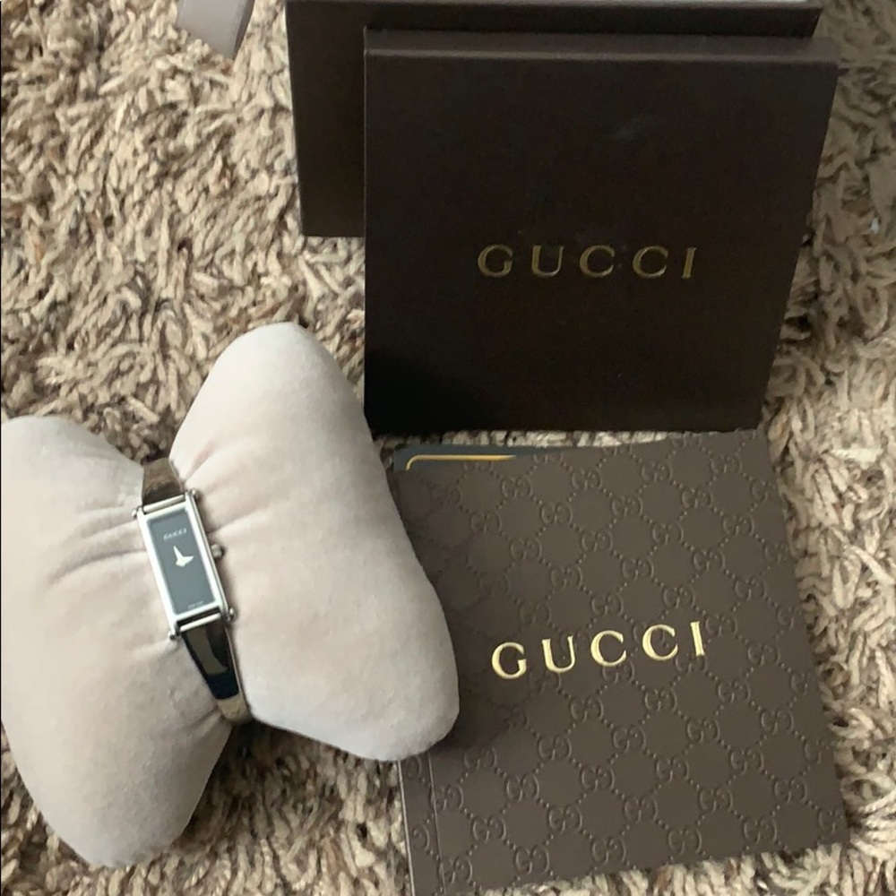 Gucci bangle watch